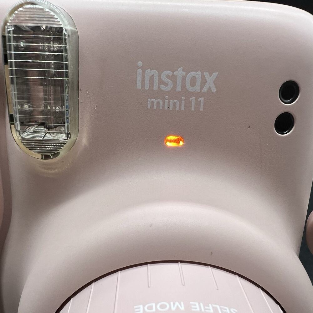 Fujifilm Instax Mini 11 Instant Camera - Blush Pink - Tested - Picture 10 of 12
